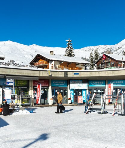Médran Kassen und Fahrkartenautomaten, Verbier 4Vallées