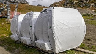 Les cabines arrivent aux Ruinettes