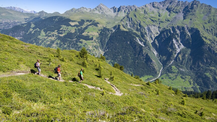 Bruson, hiking, Switzerland | © Yves Garneau
